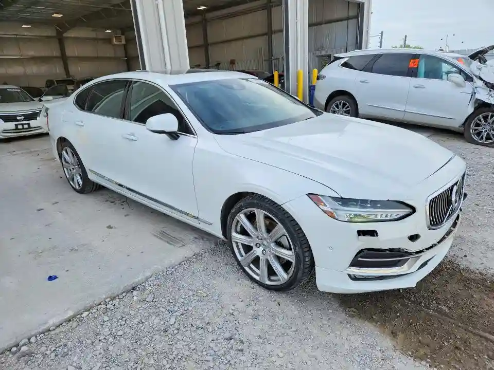 LVY992ML1JP036584 2018 VOLVO S90-3