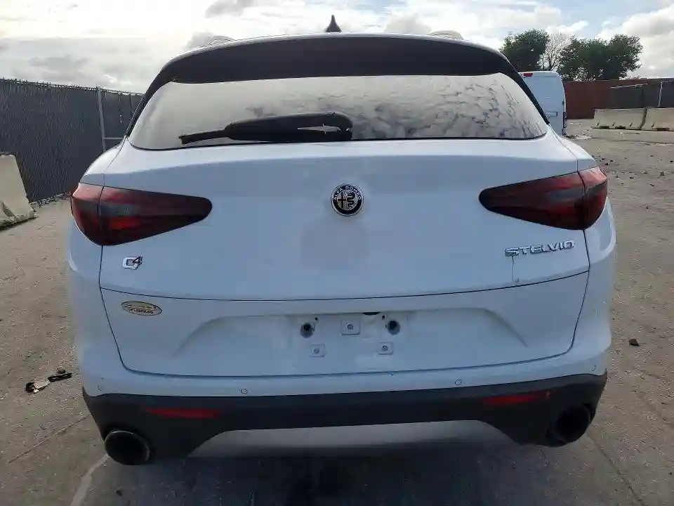 ZASFAKNN0J7B82368 2018 ALFA ROMEO STELVIO-5