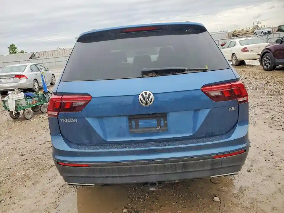 3VV1B7AX7JM108621 2018 VOLKSWAGEN TIGUAN-5