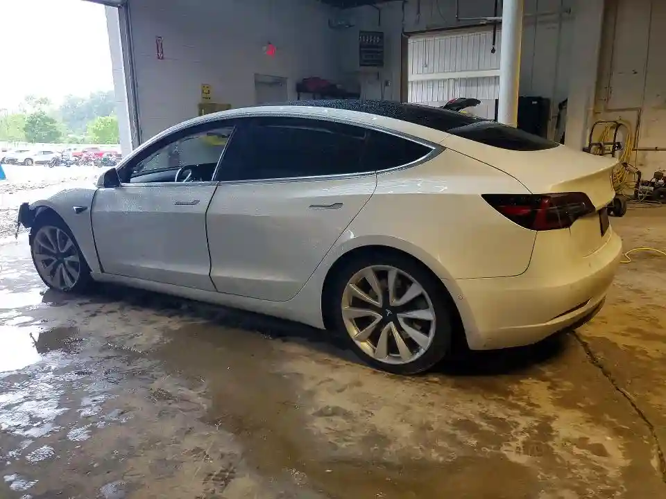 5YJ3E1EA6LF808011 2020 TESLA MODEL 3-1