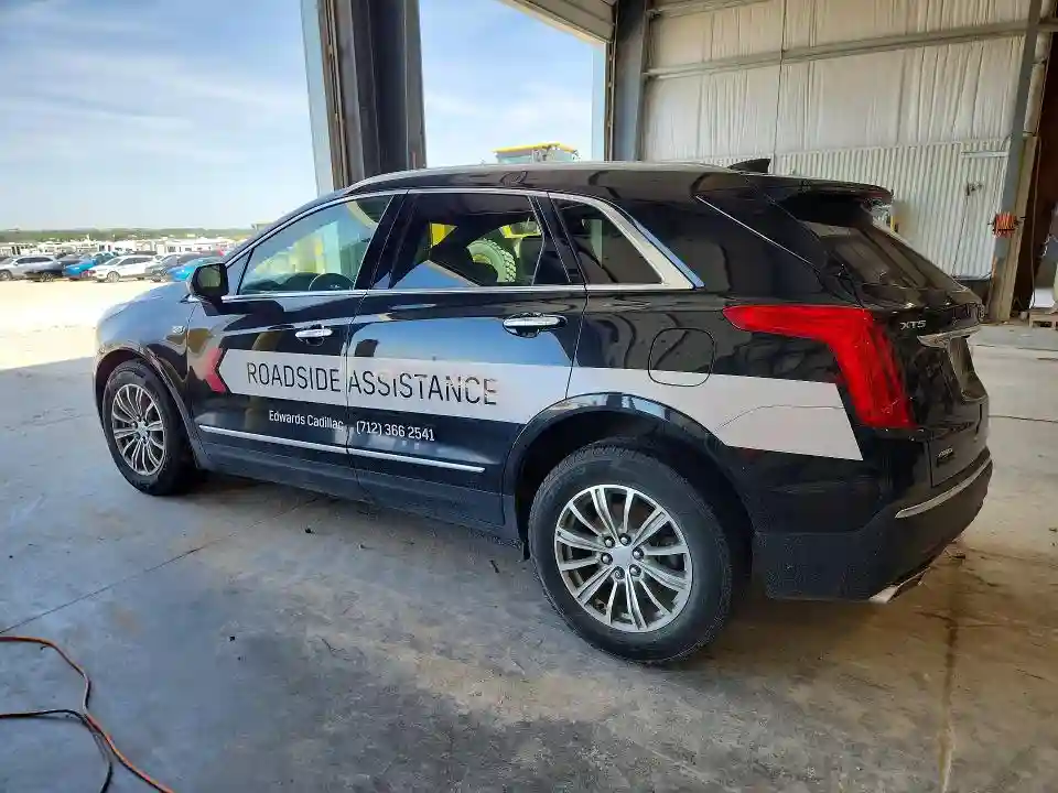 1GYKNDRS4JZ176661 2018 CADILLAC XT5-1