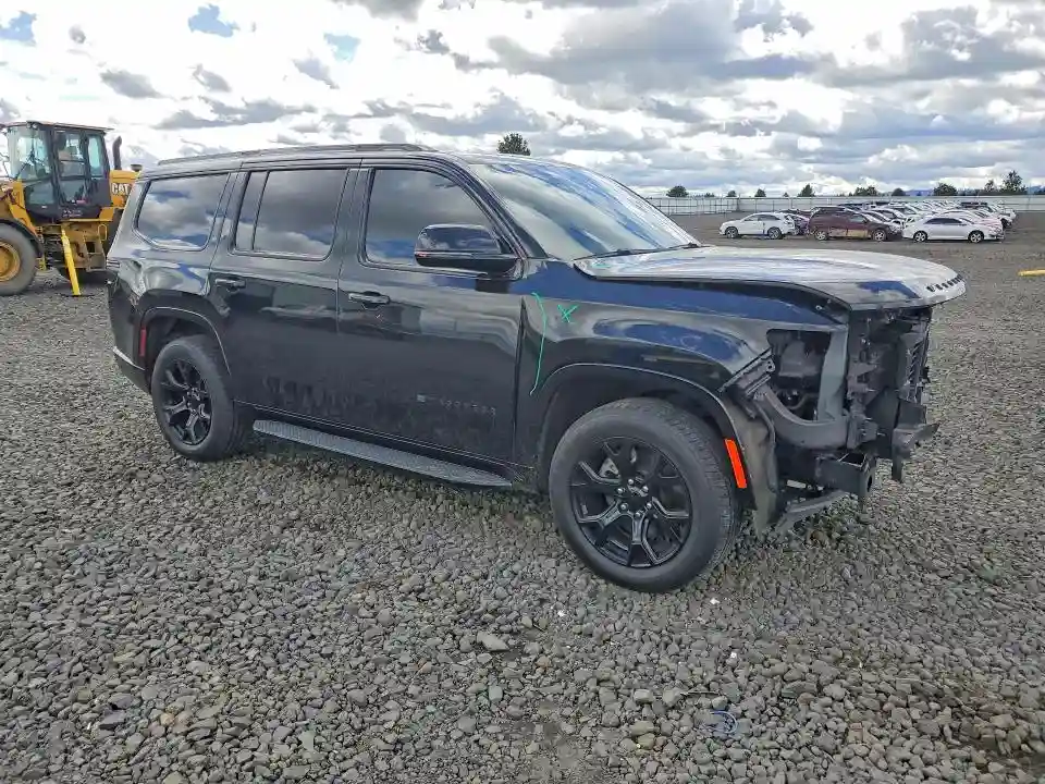 1C4SJVBP8PS560277 2023 JEEP WAGONEER-3