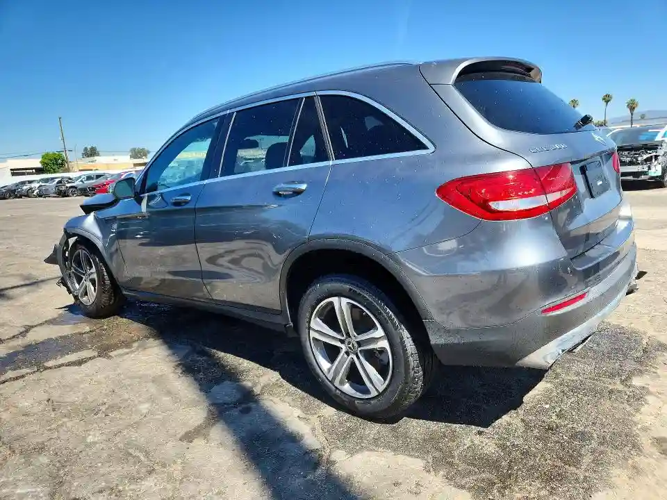 WDC0G4KB1JV092929 2018 MERCEDES-BENZ GLC-CLASS-1