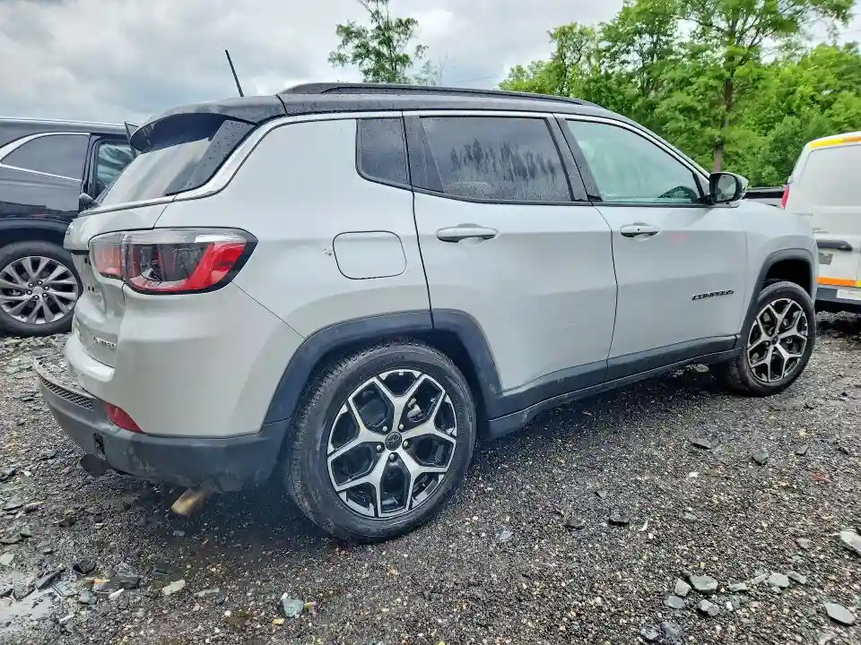 3C4NJDCN5ST581406 2025 JEEP COMPASS-2