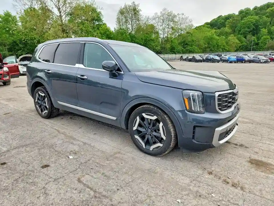 5XYP6DGC1PG346163 2023 KIA TELLURIDE-3