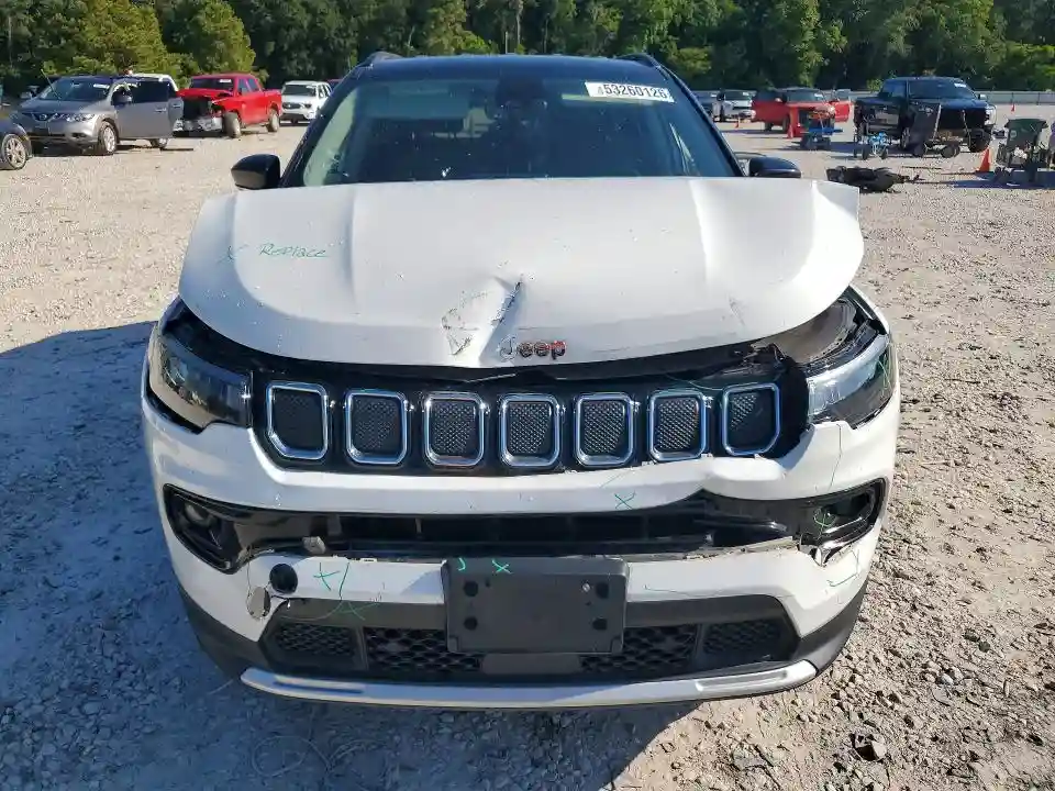 3C4NJDCB8NT144865 2022 JEEP COMPASS-4