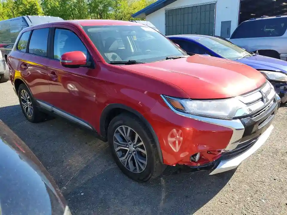 JA4AZ3A38JZ015731 2018 MITSUBISHI OUTLANDER-3