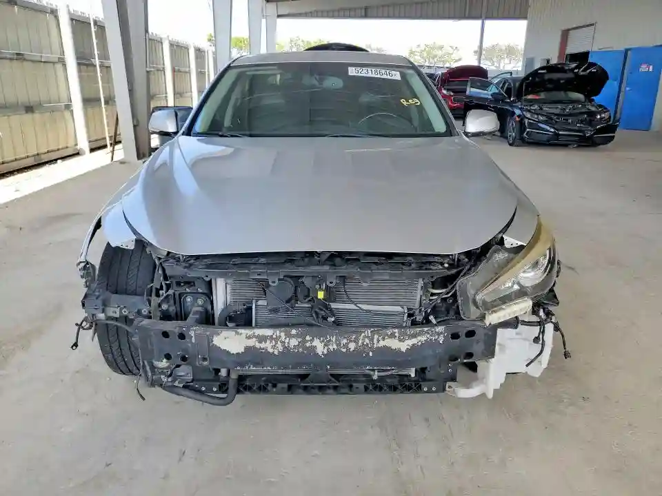 JN1EV7AP5JM590642 2018 INFINITI Q50-4