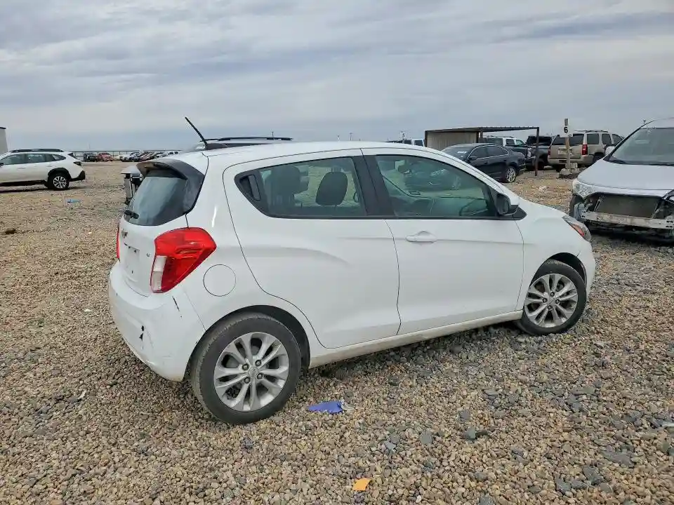 KL8CD6SA4LC418292 2020 CHEVROLET SPARK-2