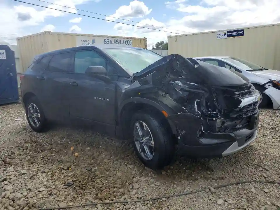 3GNKBHR4XSS206257 2025 CHEVROLET BLAZER-3