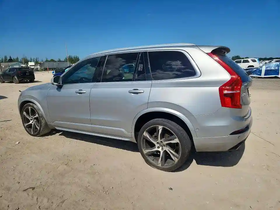 YV4A22PMXH1169948 2017 VOLVO XC90-1