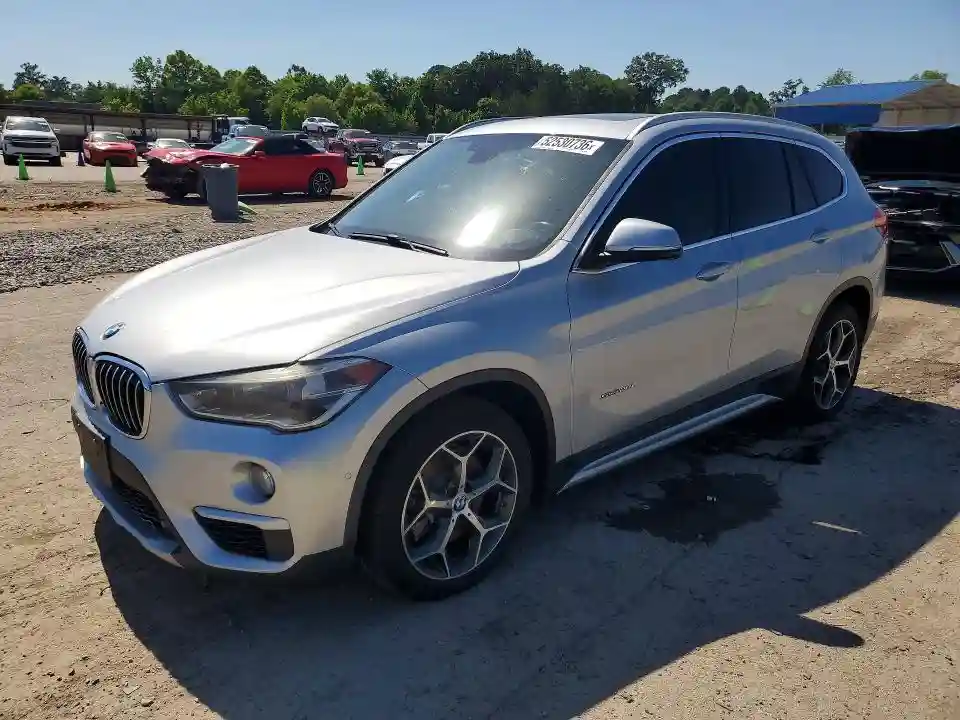 WBXHU7C31H5H36309 2017 BMW X1-0