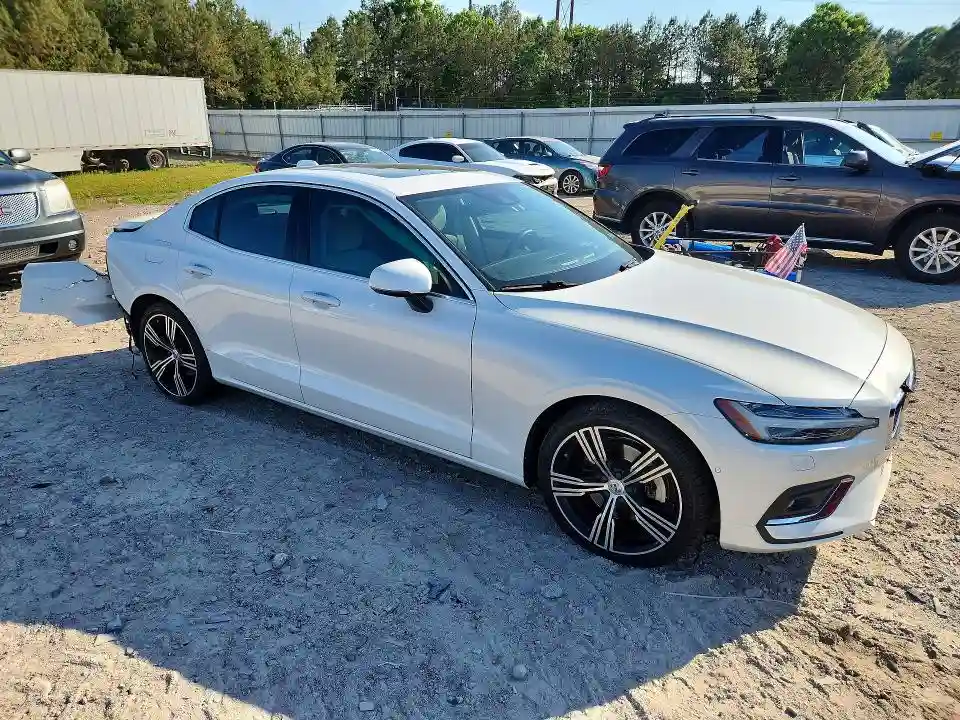 7JR102FL6LG071461 2020 VOLVO S60-3
