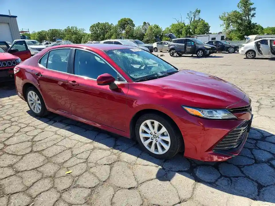 4T1B11HK8KU747922 2019 TOYOTA CAMRY-3