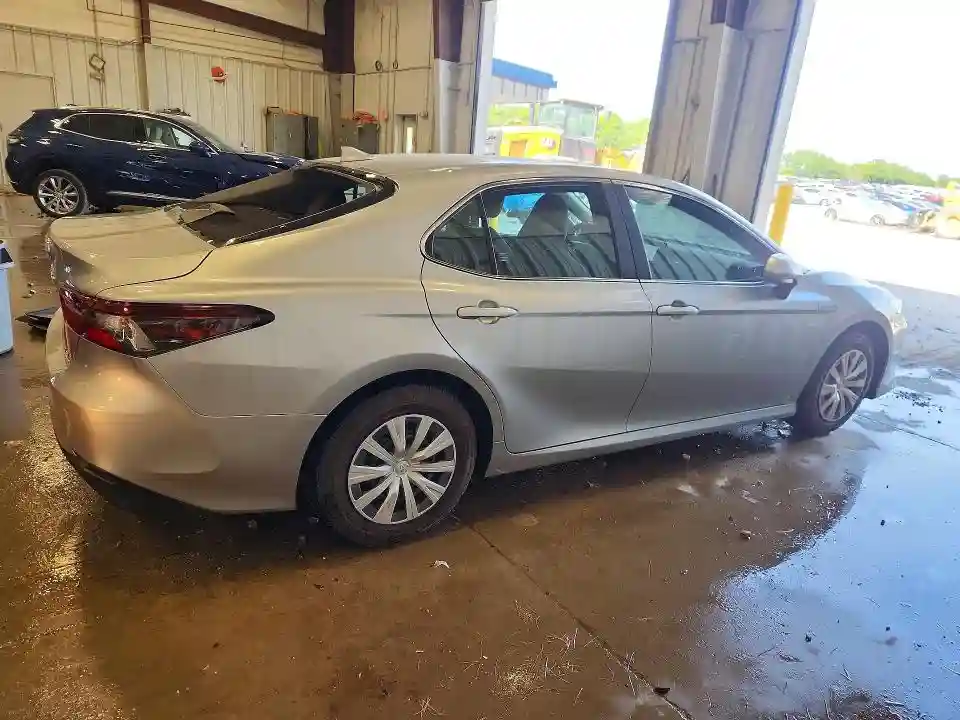 4T1C31AK2MU564091 2021 TOYOTA CAMRY-2