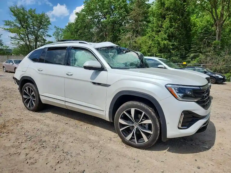 1V2FR2CA8RC616751 2024 VOLKSWAGEN ATLAS-3