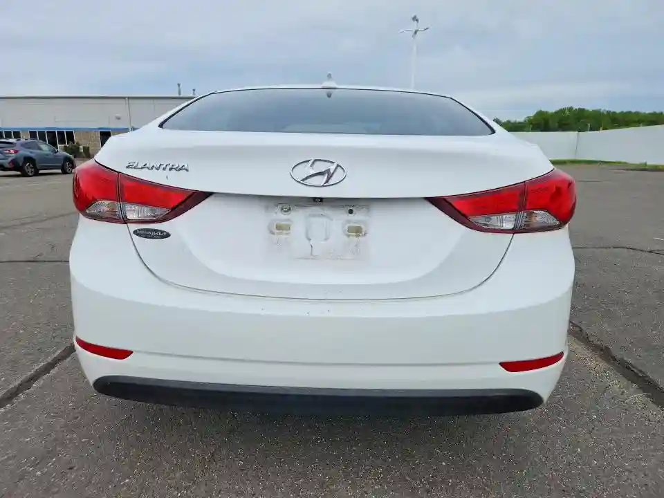 5NPDH4AE1FH634750 2015 HYUNDAI ELANTRA-5