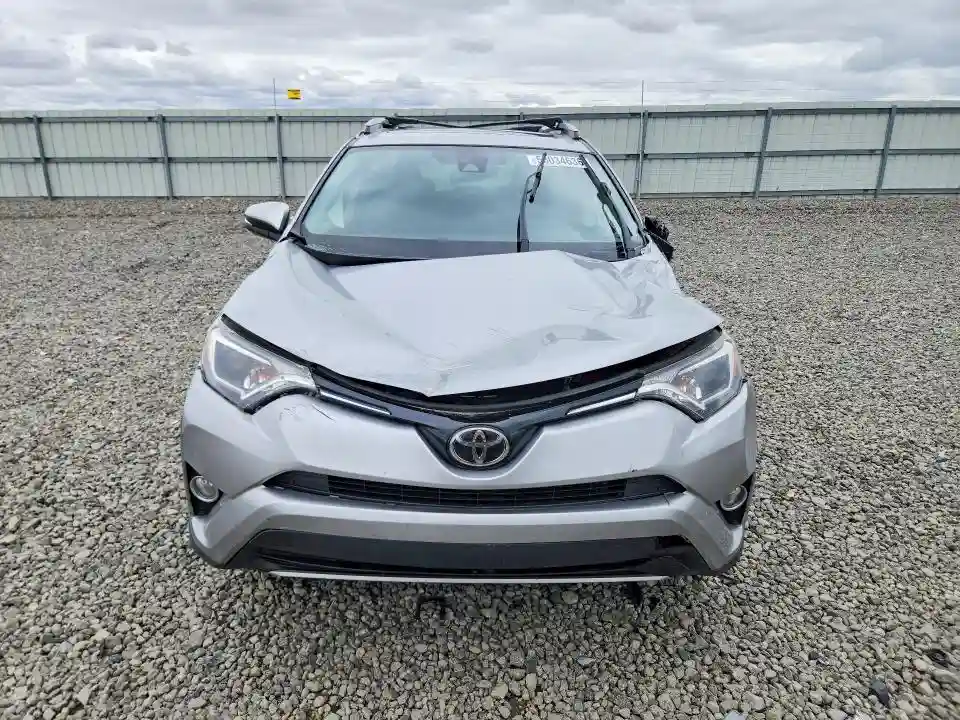 JTMRFREV7JJ199588 2018 TOYOTA RAV4-4