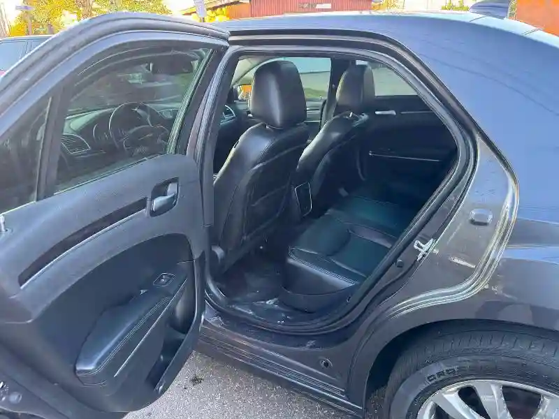 2C3CCARG5GH224787 2016 CHRYSLER 300-5
