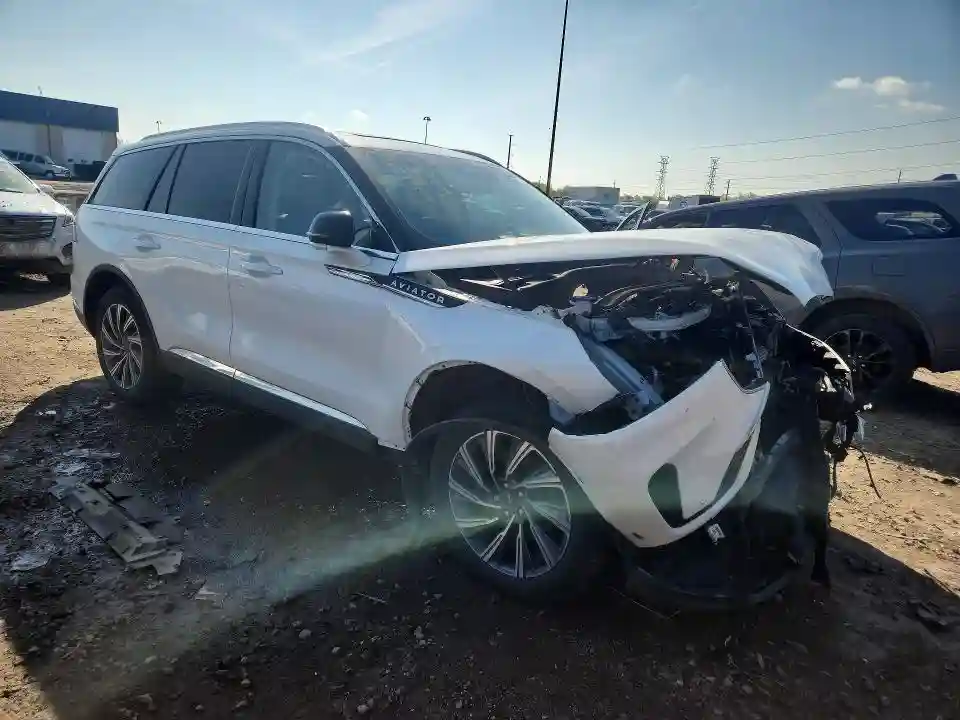 5LM5J6XC1SGL27824 2025 LINCOLN AVIATOR-3