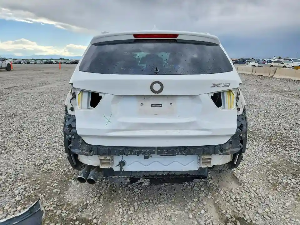 5UXWX9C59F0D55857 2015 BMW X3-5