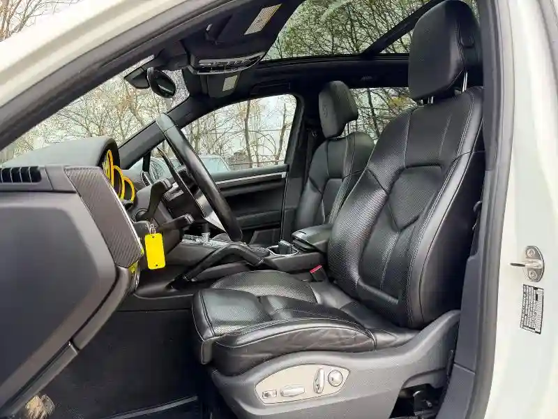 WP1AA2A21JKA02261 2018 PORSCHE CAYENNE-4