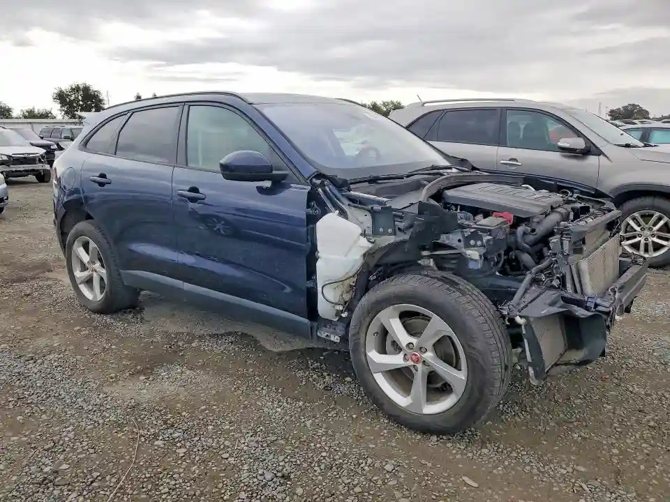 SADCJ2FX0JA256231 2018 JAGUAR F-PACE-3