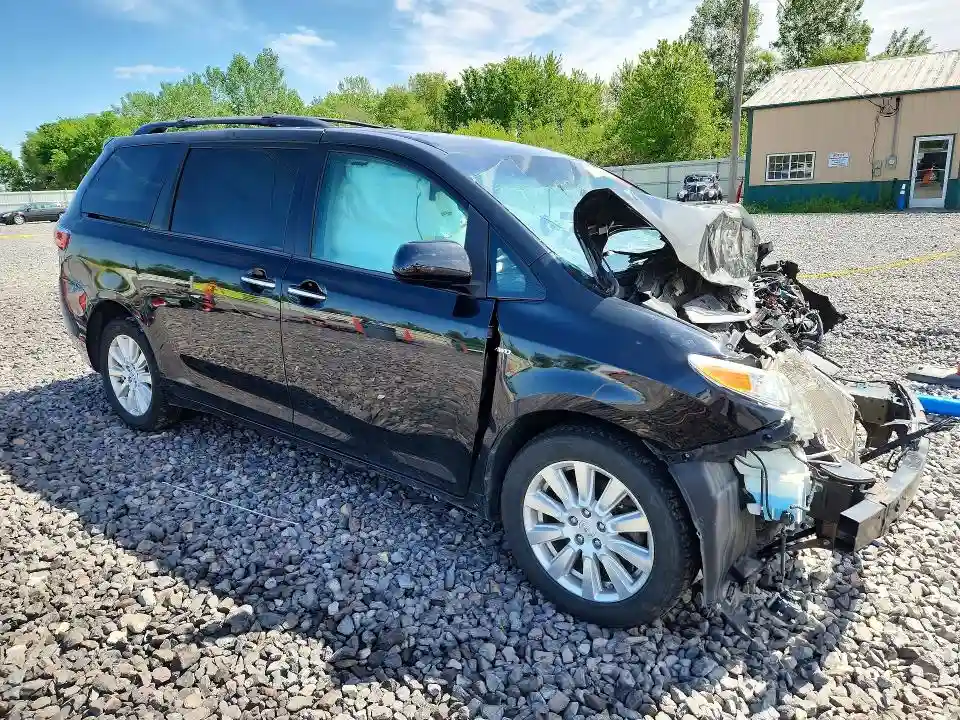 5TDDZ3DC2HS174058 2017 TOYOTA SIENNA-3