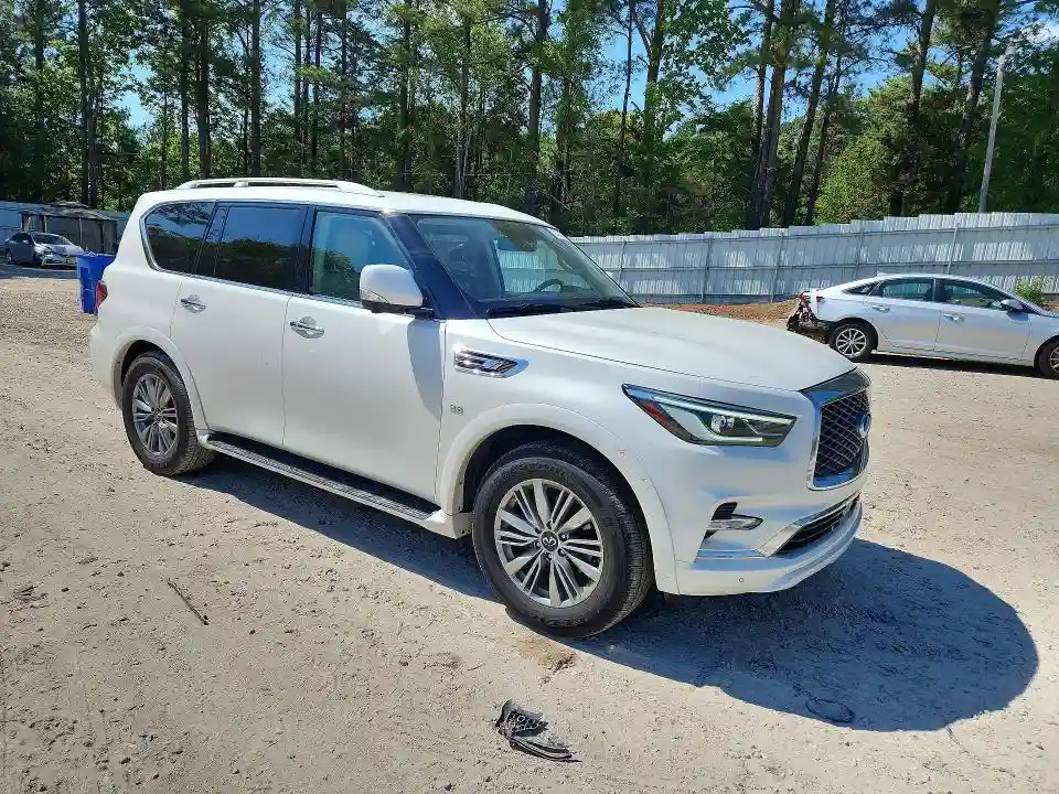 JN8AZ2NF0J9663461 2018 INFINITI QX80-3