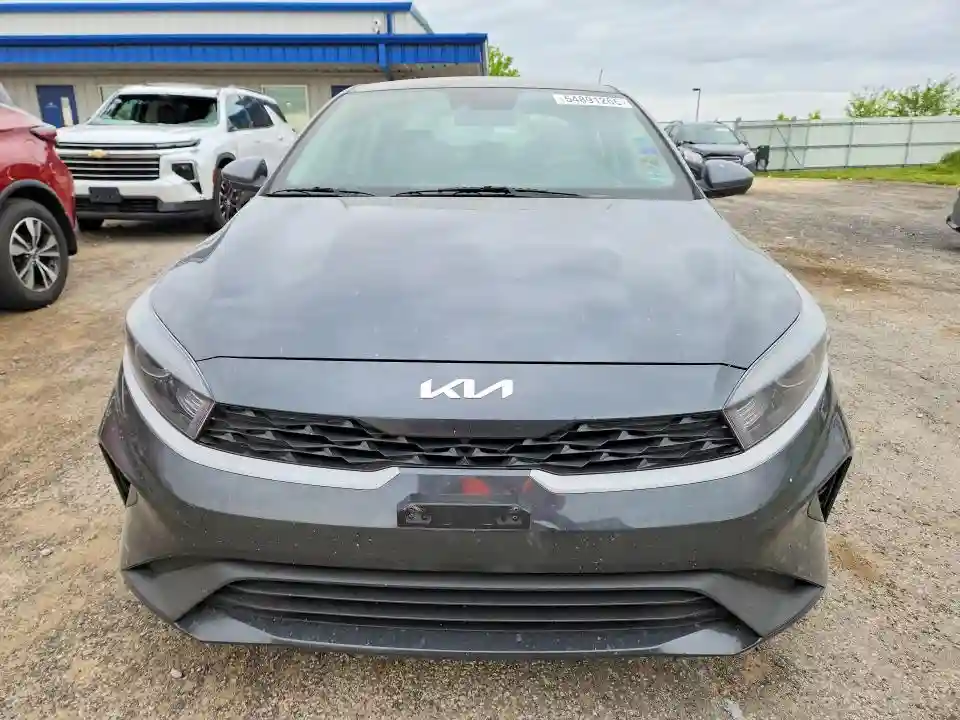 3KPF24AD4PE550347 2023 KIA FORTE-4