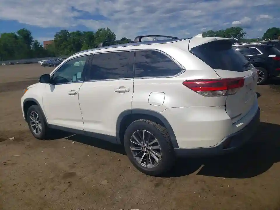 5TDKZRFH3KS553905 2019 TOYOTA HIGHLANDER-1