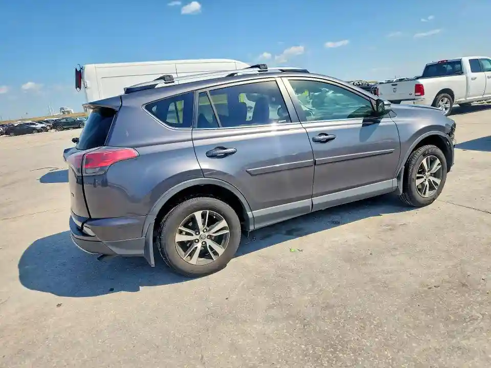 JTMWFREV1JJ736555 2018 TOYOTA RAV4-2