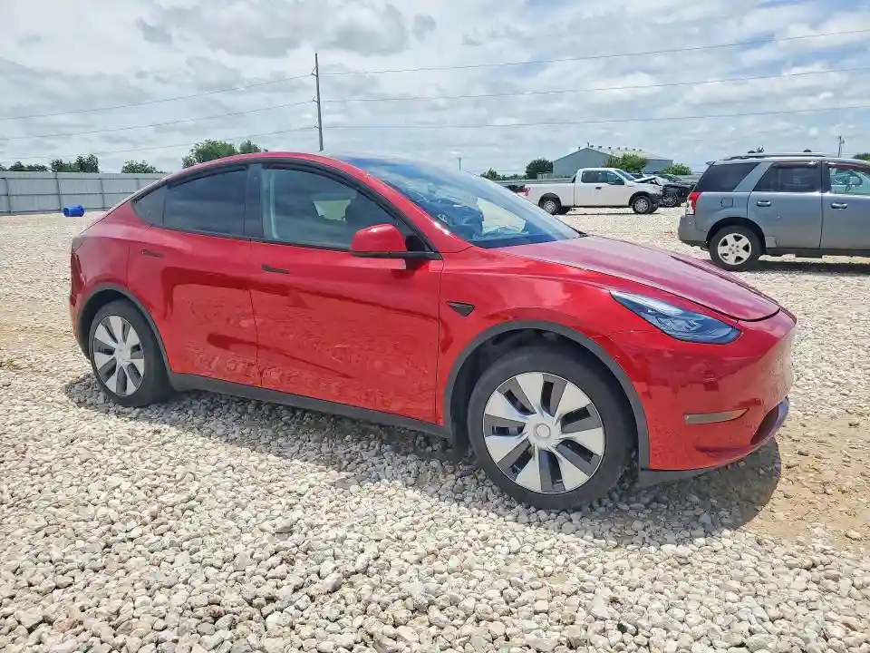7SAYGDEE9PA112589 2023 TESLA MODEL Y-3