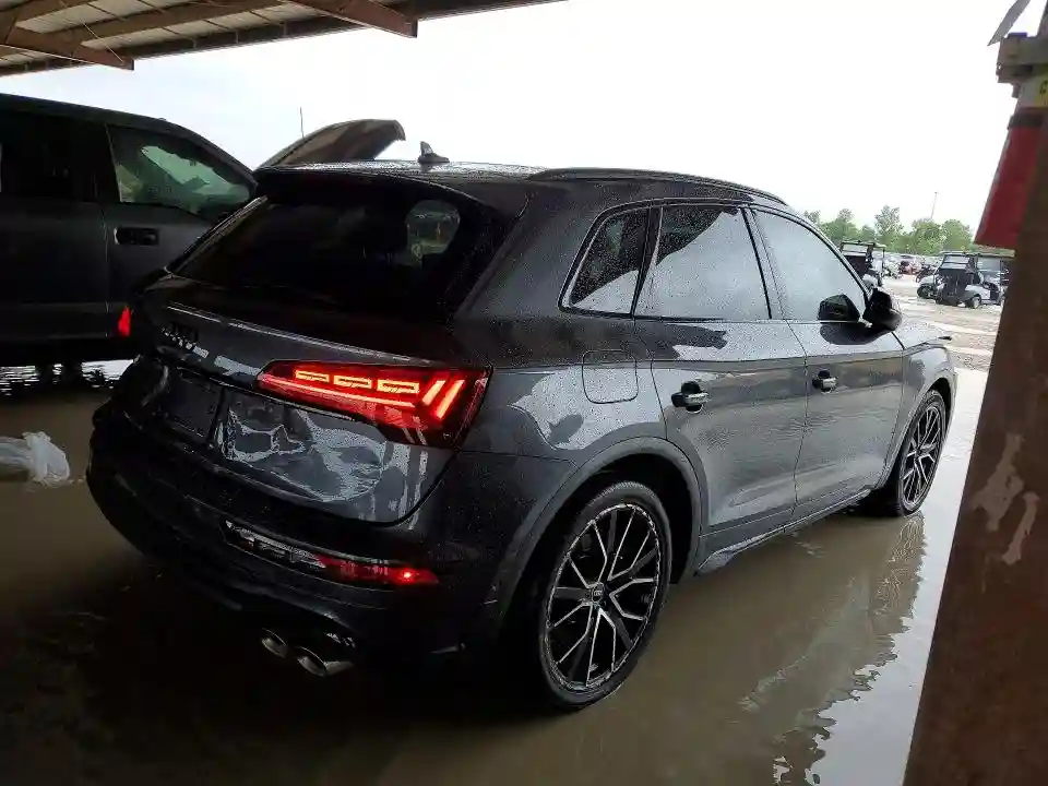 WA1C4AFY6R2030118 2024 AUDI SQ5-2
