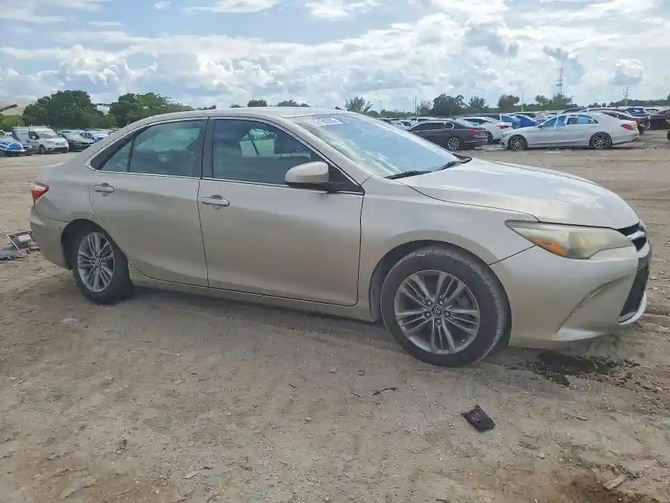 4T1BF1FK9GU167302 2016 TOYOTA CAMRY-3