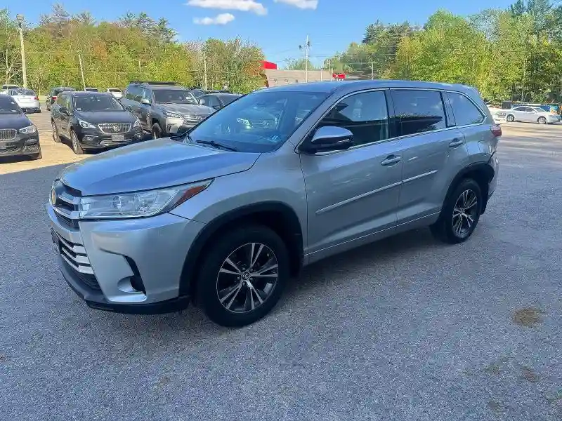 5TDBZRFH9JS843564 2018 TOYOTA HIGHLANDER-1