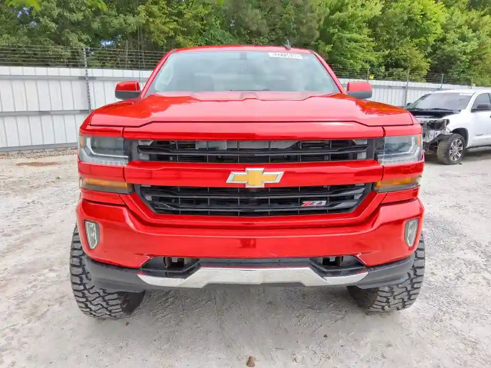 3GCUKREC8HG178040 2017 CHEVROLET SILVERADO-4
