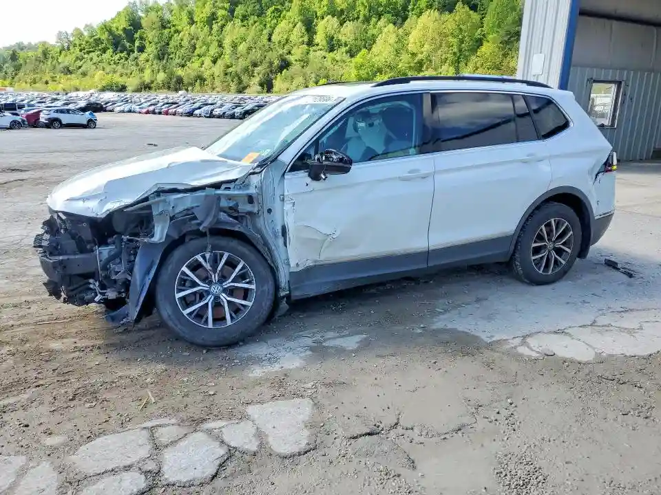 3VV2B7AX3LM002643 2020 VOLKSWAGEN TIGUAN-0