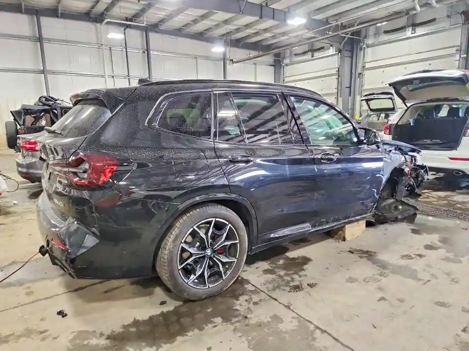5UX83DP00R9U37852 2024 BMW X3 M40I-2