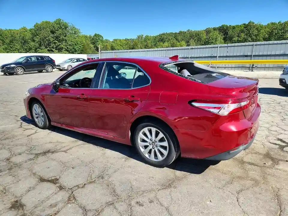 4T1B11HK8KU747922 2019 TOYOTA CAMRY-1