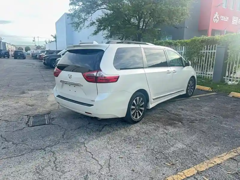 5TDYZ3DC5LS025251 2020 TOYOTA SIENNA-3