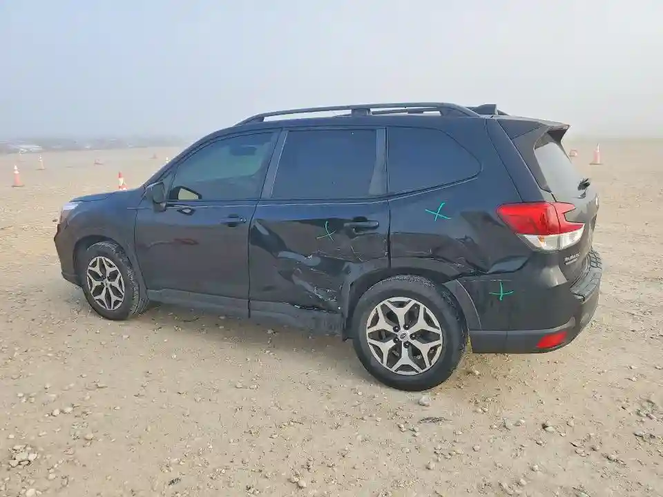 JF2SKAJC9MH418762 2021 SUBARU FORESTER-1