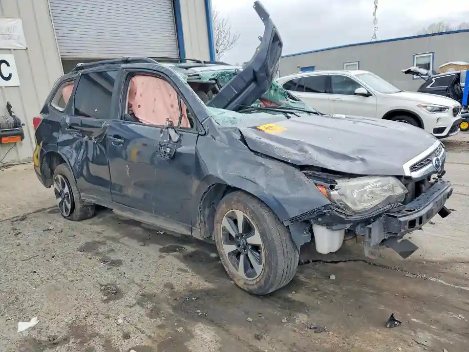 JF2SJAEC0HH496060 2017 SUBARU FORESTER-3