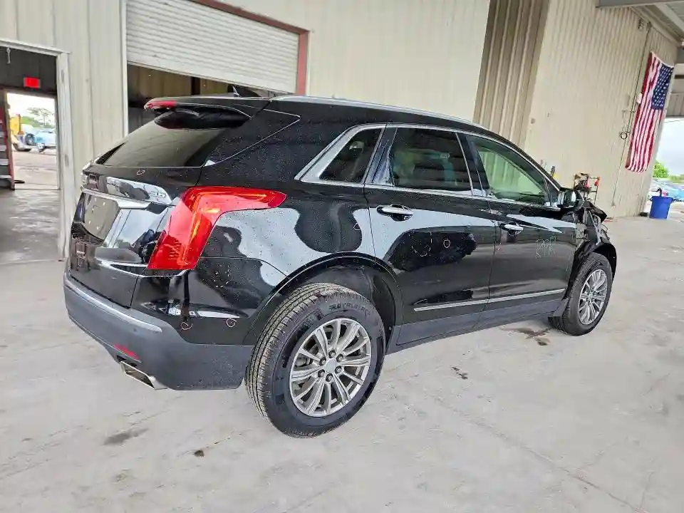 1GYKNCRS6JZ230309 2018 CADILLAC XT5-2