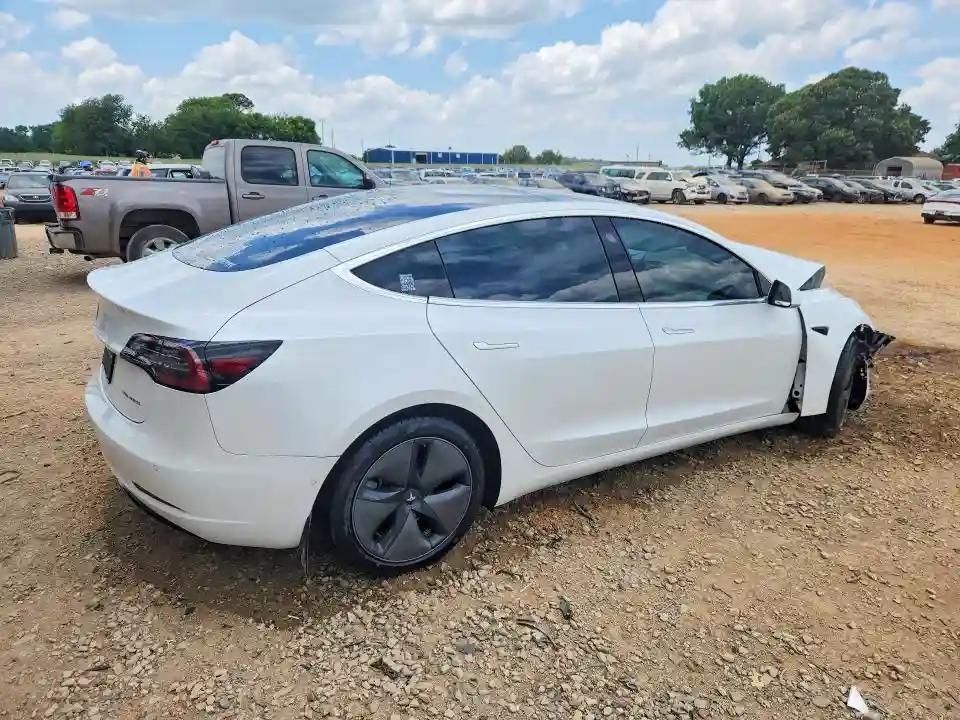 5YJ3E1EB2LF665339 2020 TESLA MODEL 3-2
