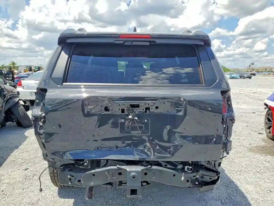 JTEVA5AR4T5012345 2026 TOYOTA 4RUNNER-5