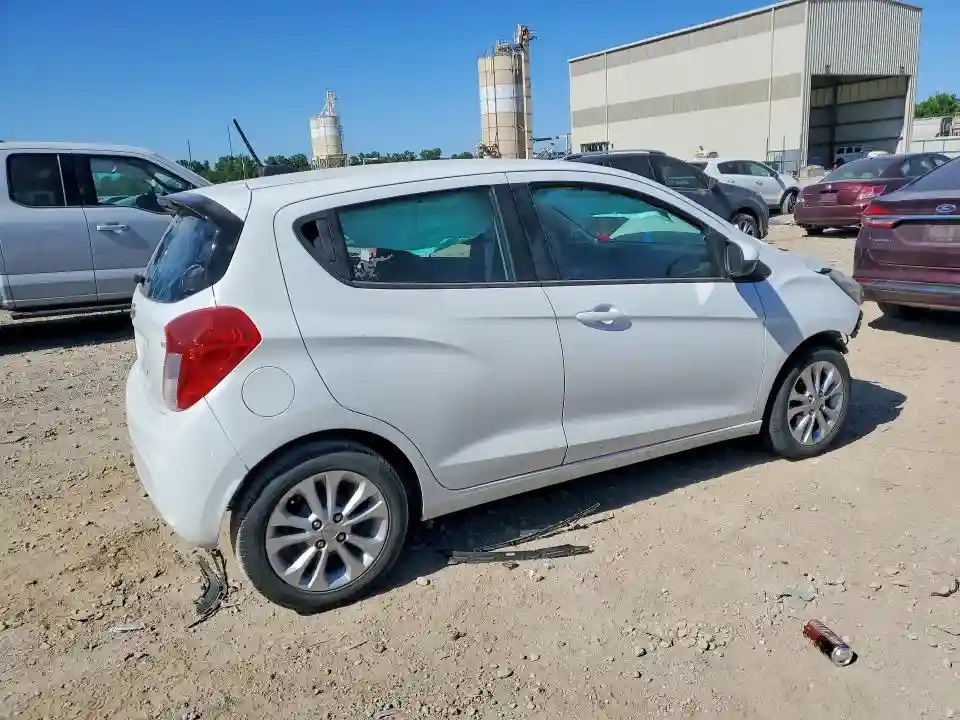 KL8CD6SA3LC431034 2020 CHEVROLET SPARK-2