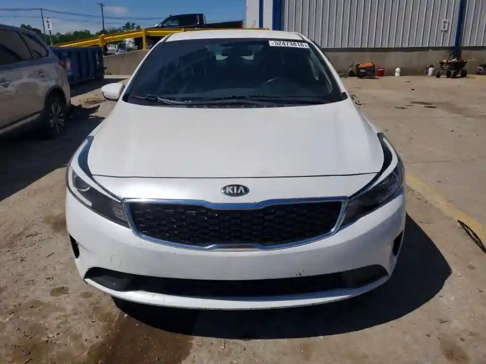 3KPFL4A72JE257139 2018 KIA FORTE-4
