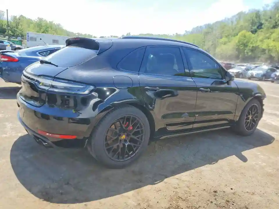 WP1AG2A57MLB52740 2021 PORSCHE MACAN-2