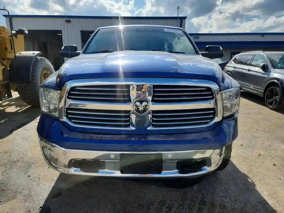 1C6RR7LM9HS515297 2017 RAM 1500-4